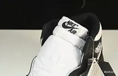White AIR Black Retro High BQ4422-001 85 NIKE JORDAN 1 0331